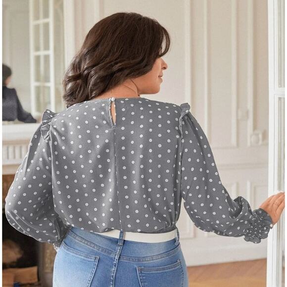 Frenchy Plus Polka Dot Shirred Frill Trim Lantern Sleeve Blouse - Picture 3 of 4